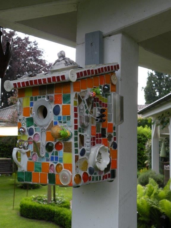 Mosaik-Vogelhaus
